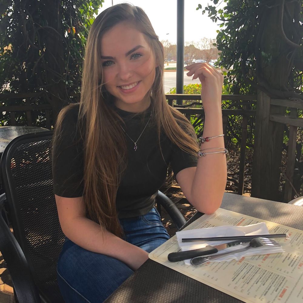 Meet your Posher, Alli
